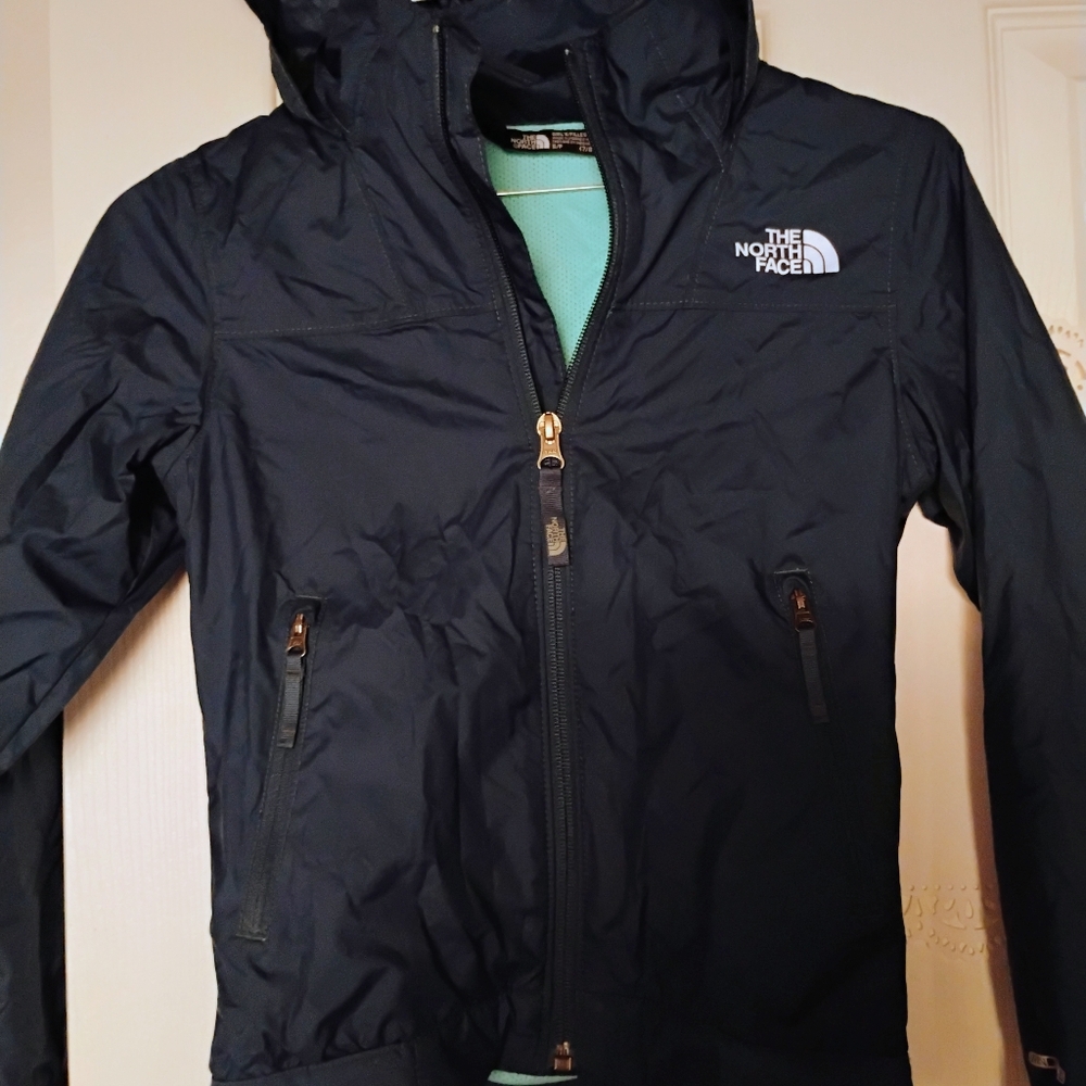 Northface Windwall hooded windbreaker